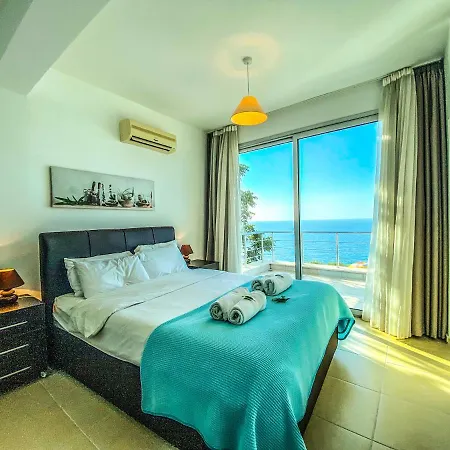 Blue Horizon * Ayios Amvrosios