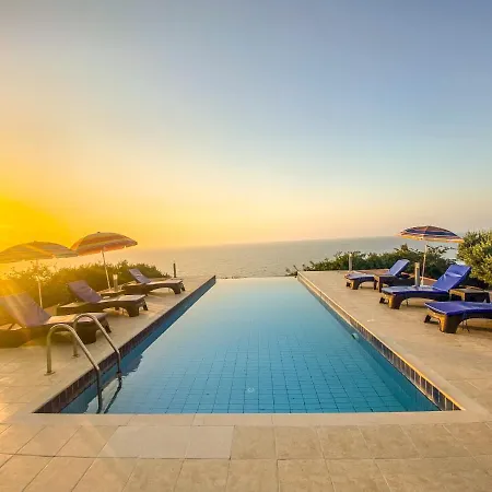 Blue Horizon * Ayios Amvrosios