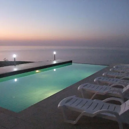 Blue Horizon * Ayios Amvrosios