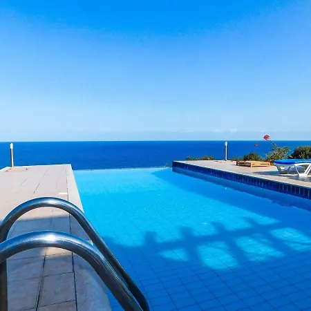 Blue Horizon Villa *