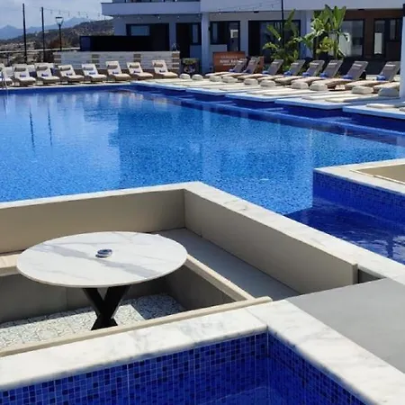 Blue Horizon Villa *