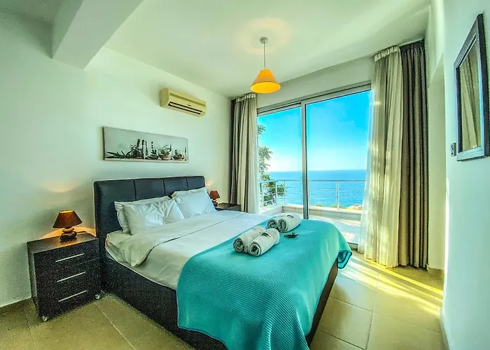 Blue Horizon * Agios Amvrosios (Kyrenia)